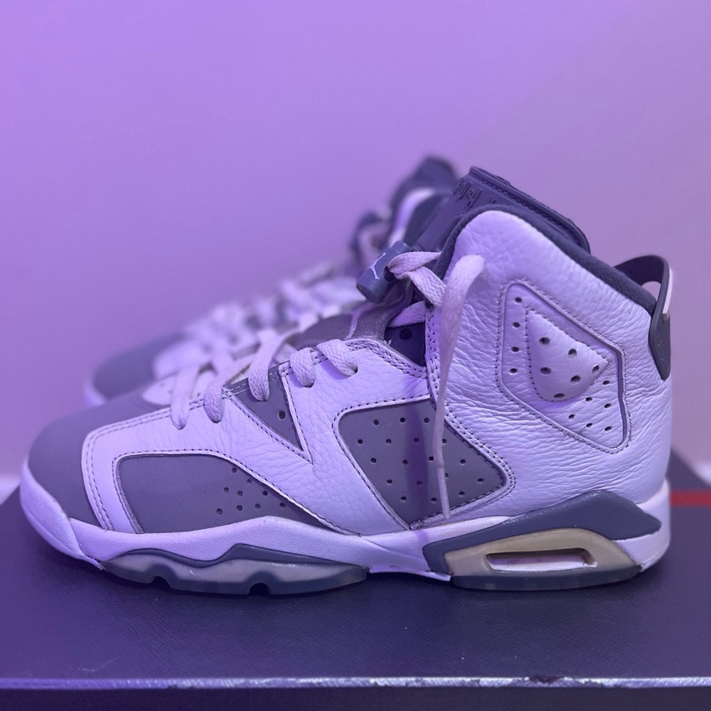 Jordan 7 Grey and White Sneakers